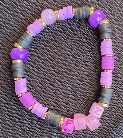 Fern Bracelet Bracelet in black, gold and purple, inspired by Fern from Frieren: Beyond Journeys End.