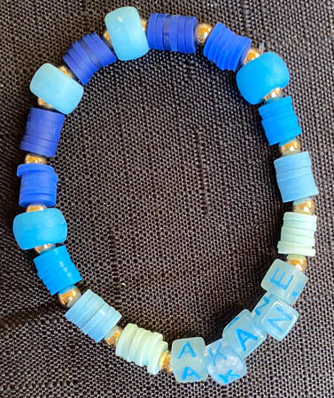 Bracelet in gold and varying shades of blue, inspired by Akane from Ranma 1/2.